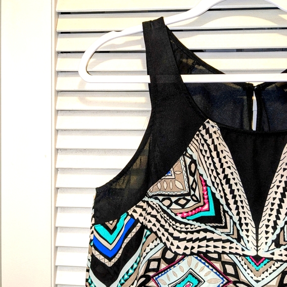 Mossimo Women's Large Hi Lo Tank Top With Tribal Pattern - Picture 4 of 10